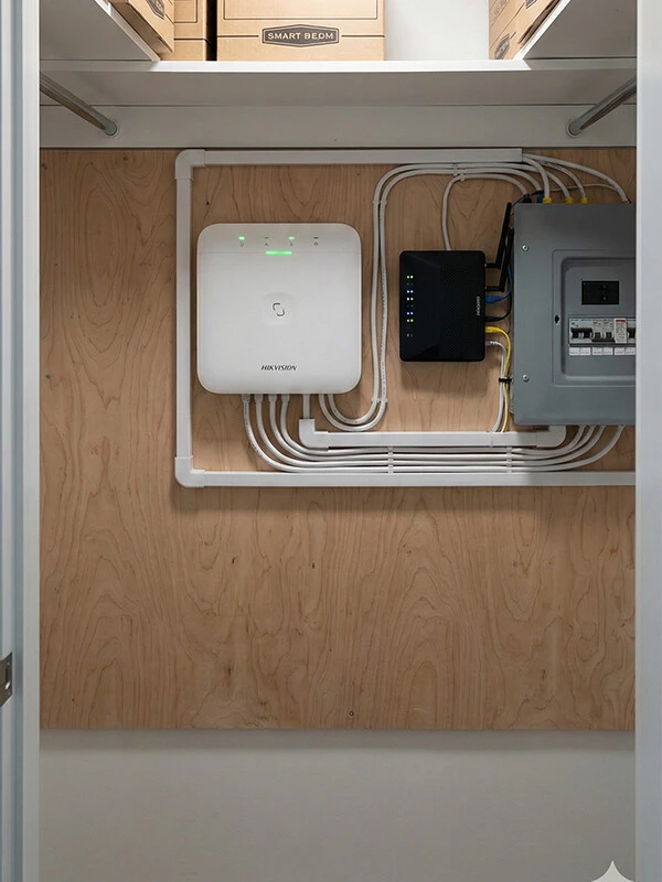 Alarmni sistemi Alarmna centrala Sigurnosni Sistemi